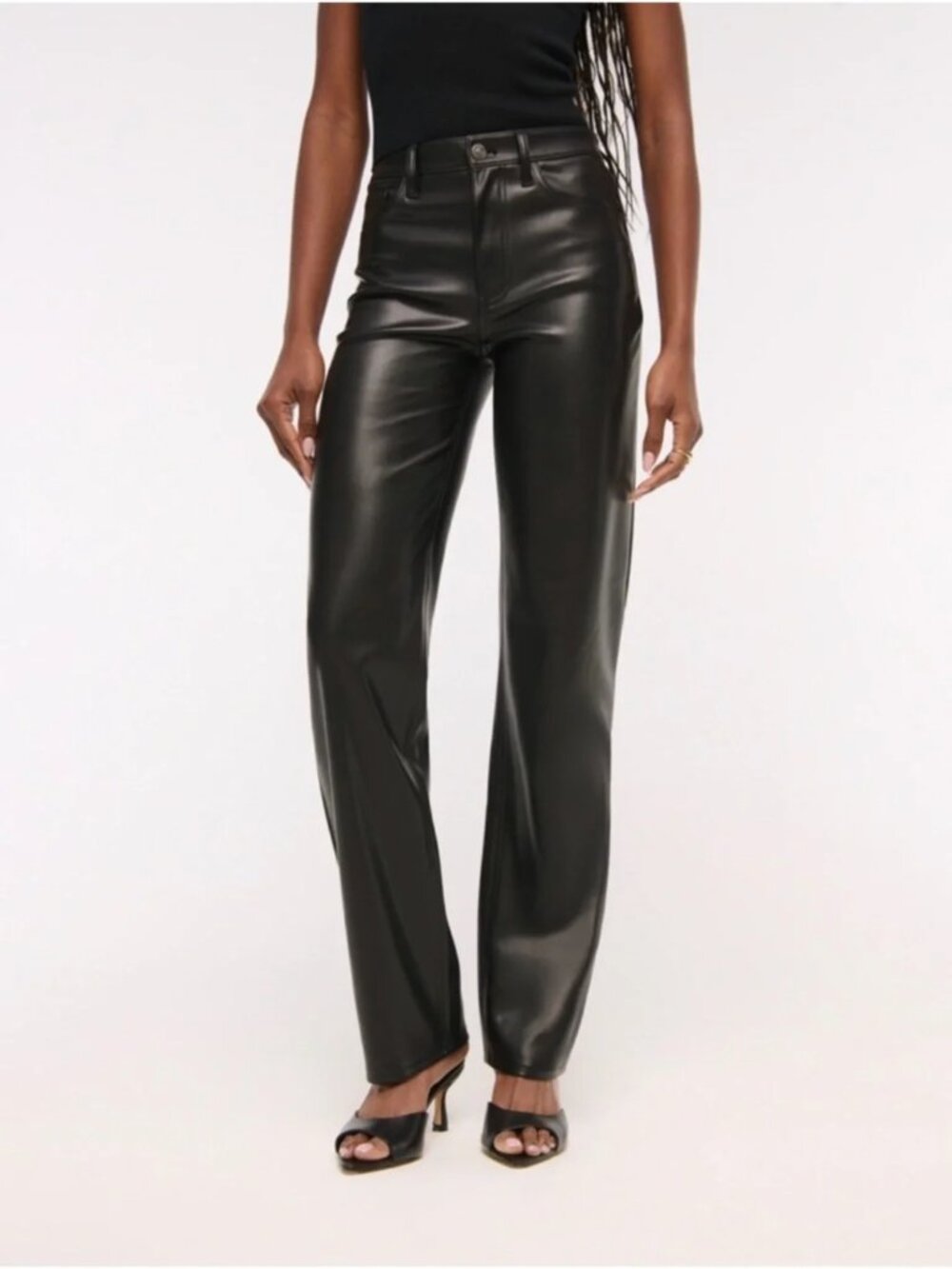 Abercrombie 90s Relaxed Ultra High Rise Black Faux Leather Jean Size 23/000s